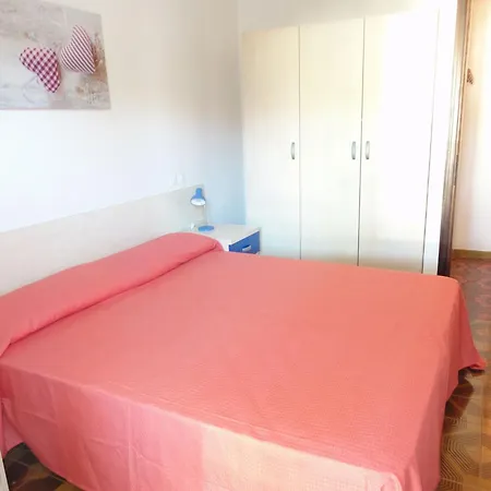 Flat In A With Balcony * ביביונה